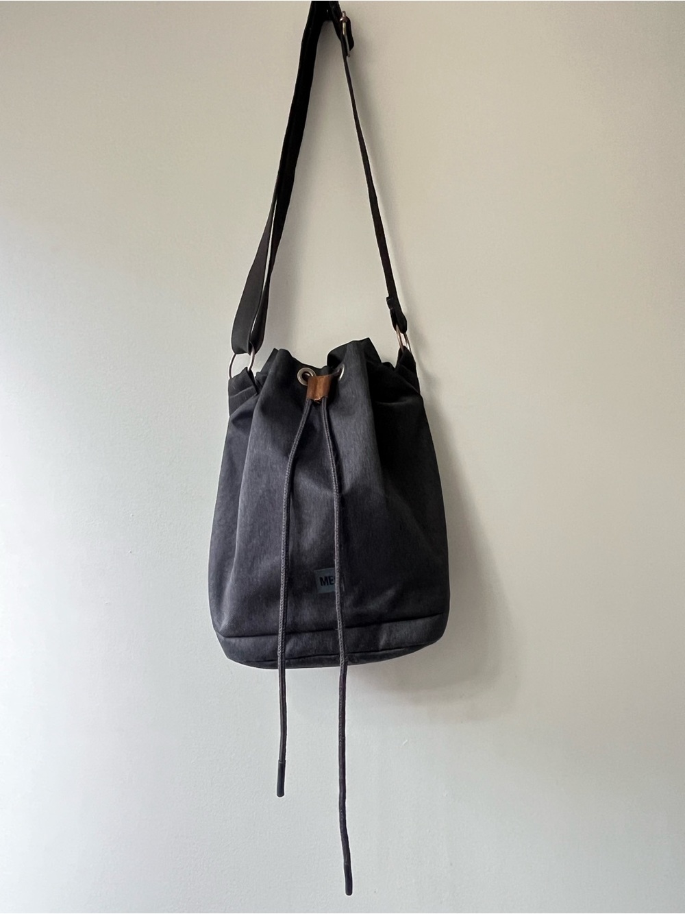 MEC Charcoal Tidelines Carry All Drawstring Shoulder Bag